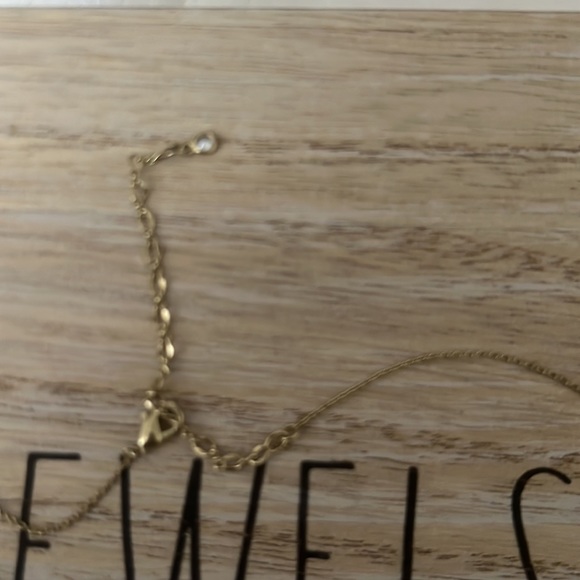 Disney store beauty and the beast necklace - Picture 3 of 3